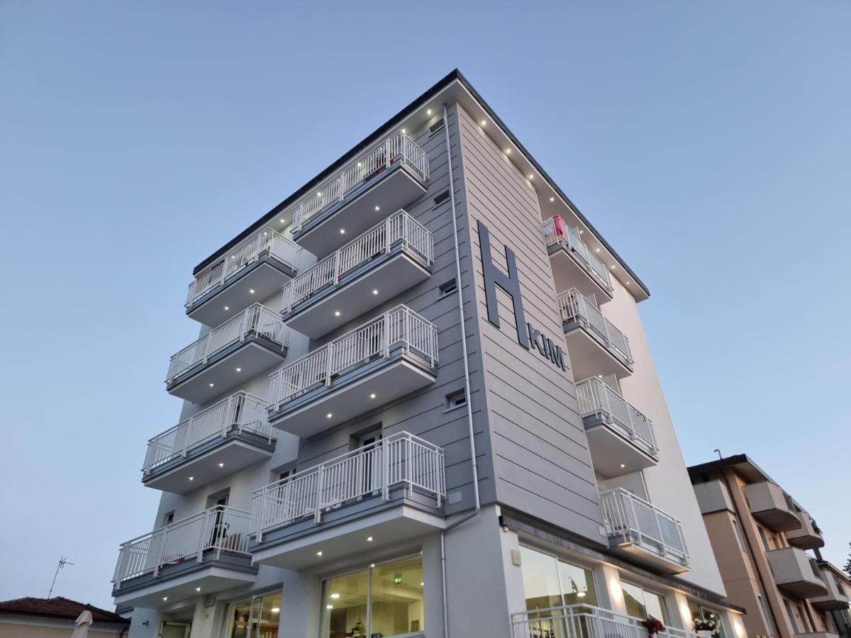 Hotel Kim リミニ エクステリア 写真